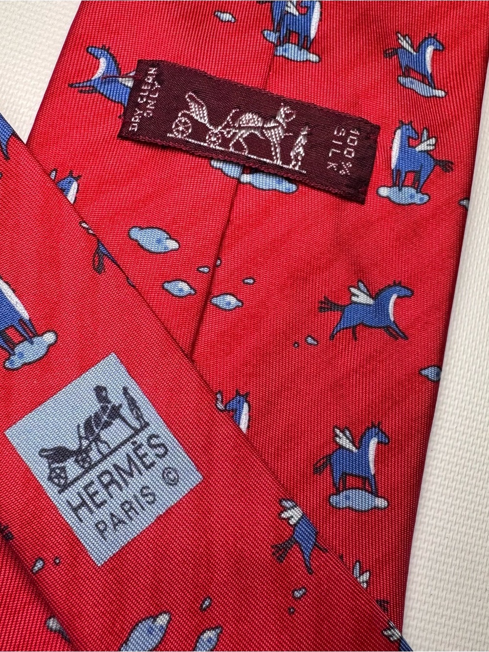 HERMÈS Paris silk tie funny Pegasus pattern 5243 SA. - Picture 6 of 6